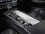 Volvo V90 2.0 T4 R-Design Automaat 190Pk (PANORAMADAK, HARMAN/KARDON, MEMORY SEATS, APPLE CARPLAY, CAMERA, STOELVERWARMING, LEDER, NIEUWE APK, NIEUWSTAAT)