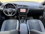 Volkswagen Tiguan R-Line 1.5 TSI Pano IQ Light ACC Trekhaak