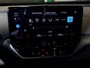 Volkswagen ID.4 Max 77 kWh 204pk / Head up display / Panoramadak / Trekhaak / Memory / Achteruitrijcamera / Navigatie / Apple carplay /