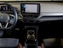 Volkswagen ID.4 Max 77 kWh 204pk / Head up display / Panoramadak / Trekhaak / Memory / Achteruitrijcamera / Navigatie / Apple carplay /