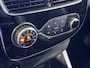 Renault Clio 90PK TCe Intens | Camera | Parkeersensoren | Lichmetalen Velgen | Climate Control | Cruise Control | Licht & Regensenor | Armsteun | Full LED | Keyless Entry |