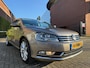Volkswagen Passat 1.4 TSI Highline BlueMotion_LEER-NAVI_NETTE AUTO!!