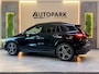 Mercedes-Benz GLA 200 AMG Line PANO|KEYLESSS|DODEHOEK|CARPLAY|CAMERA|SFEERVERLICHTING|19 INCH|DEALER ONDERHOUDEN|2024|VOL!