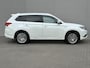 Mitsubishi Outlander 2.4 PHEV Instyle / Elektrische achterklep / Trekgewicht 1500 kg / Rondomzicht camera / cruise control / Keyless Entry/Start / Stuur-& Stoelverwarming /