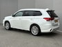 Mitsubishi Outlander 2.4 PHEV Instyle / Elektrische achterklep / Trekgewicht 1500 kg / Rondomzicht camera / cruise control / Keyless Entry/Start / Stuur-& Stoelverwarming /