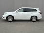 Mitsubishi Outlander 2.4 PHEV Instyle / Elektrische achterklep / Trekgewicht 1500 kg / Rondomzicht camera / cruise control / Keyless Entry/Start / Stuur-& Stoelverwarming /