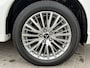 Mitsubishi Outlander 2.4 PHEV Instyle / Elektrische achterklep / Trekgewicht 1500 kg / Rondomzicht camera / cruise control / Keyless Entry/Start / Stuur-& Stoelverwarming /