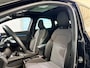 Renault Captur 90PK TCe Techno | Schuif/Kantel Dak | Navi | Camera | Digital Cockpit | Parkeersensoren | Climate Control | Cruise Control | Full LED | Lichtmetalen Velgen |