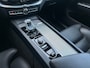 Volvo XC60 2.0 T8 Twin Engine AWD Inscription | Pilot Assist | 360 camera | Trekhaak | Panoramadak |