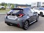 Toyota Yaris 1.5 Hybrid 115 DYNAMIC NIEUW DIRECT LEVERBAAR! STOEL/STUURVERW PARK-SENSOREN BLIND SPOT NAVI 17'' LM-VELGEN CAMERA APPLE/ANDROID