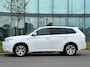 Mitsubishi Outlander 2.0 PHEV Executive Edition // NL Auto // Trekhaak // Navi // Camera // Leder // Keyless // Clima // Cruise