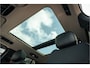 Land Rover Range Rover P550e 551 PK GARANTIE TOT 14-03-2029 | ACHTERAS BESTURING | SOFT CLOSE | HEAD-UP | FACELIFT MODEL | 23 INCH VELGEN | PANORAMADAK | STUURVERWARMING | STOEL KOELING | Incl btw | Fabrieksgarantie tot 14-03-2029 – Geniet van gemoedsrust met uitgebreide dekking tot deze datum.