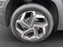 Hyundai Tucson 1.6 T-GDI PHEV 180pk Comfort 4WD | Carplay | Climate Control | 19-inch velgen | Adaptive Cruise | Camera | DAB | Draadloze telefoonlader | Parkeersensoren | Metallic lak