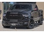 Dodge Ram Limited 540 PK | HUD | LUCHTVERING | MASSAGE | PASSAGIERSSCHERM | De Meest Luxe en Volle Pick-Up in zijn Klasse | Comfortabele Dubbele Cabine met Royale 5 Zitplaatsen | Voorraadnummer: 2370 - 5411 | De specialist in Amerikaanse pick‑ups in Nederland en Europa.