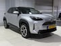 Toyota Yaris Cross 1.5 Hybrid Adventure Panoramadak, All season banden, Applecarplay/android auto, Elektrische achterklep, Stoel/stuurwielverwarming, Camera, Parkeersensoren