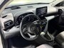 Toyota Yaris Cross 1.5 Hybrid Adventure Panoramadak, All season banden, Applecarplay/android auto, Elektrische achterklep, Stoel/stuurwielverwarming, Camera, Parkeersensoren