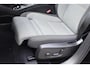 Volvo XC40 B3 177PK Automaat Plus Black Edition / Cruise control / Harman Kardon / 20'' velgen / Elektrisch verstelbare stoelen met geheugen / Stoel- en stuurverwarming