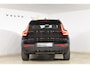 Volvo XC40 B3 177PK Automaat Plus Black Edition / Cruise control / Harman Kardon / 20'' velgen / Elektrisch verstelbare stoelen met geheugen / Stoel- en stuurverwarming
