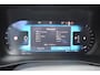 Volvo XC40 B3 177PK Automaat Plus Black Edition / Cruise control / Harman Kardon / 20'' velgen / Elektrisch verstelbare stoelen met geheugen / Stoel- en stuurverwarming