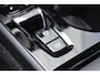 Volvo XC40 B3 177PK Automaat Plus Black Edition / Cruise control / Harman Kardon / 20'' velgen / Elektrisch verstelbare stoelen met geheugen / Stoel- en stuurverwarming