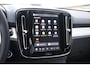Volvo XC40 B3 177PK Automaat Plus Black Edition / Cruise control / Harman Kardon / 20'' velgen / Elektrisch verstelbare stoelen met geheugen / Stoel- en stuurverwarming