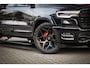 Dodge Ram LIMITED 2026 5.7 V8 HEMI | MAXIMAAL UITGERUST | DUBBELE CABINE | 5 PERSOONS | DC | Allernieuwste Limited uitvoering – volledig uitgerust met alle opties, inclusief MWK en normale laadbak.