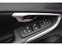 Volvo V40 1.5 T3 Sport R Design/Panorama/Camera/Parkeersensor v,a/Trekhaak