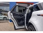 Land Rover Range Rover Evoque 1.5 P300e AWD R-Dynamic SE | Apple Carplay/Android Auto | Panoramadak | Camera | Leder bekleding | Stoel/Stuur/ Voorruitverwarming Verwarming | Achteruitrijcamera | Apple Carplay/Android Auto|telefoonintegratie premium | Buitenspiegels elektrisch verstel- en verwarmbaar