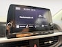 Kia Picanto 1.0 DPi DynamicLine RESTERENDE FABRIEKSGARANTIE T/M 2033 | Apple Carplay / Android Auto | Lichtsensor | Cruise Control | Camera Achter | 14"Lichtmetalen Velgen | Airconditioning