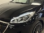 Peugeot 208 1.2 PureTech Signature sportieve uitvoering met lage km stand!