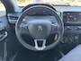 Peugeot 208 1.2 PureTech Signature sportieve uitvoering met lage km stand!