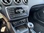 Mercedes-Benz A-klasse 180 Ambition | Nieuw Binnen! | Climate Control | Carplay | Zwarte Hemel |
