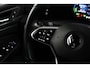 Volkswagen Golf 1.4 eHybrid GTE l IQ Light l HEAD-UP l Pano Dak l 18" l Camera l Stoel en Stuurverwarming l PDC l Navigatie l