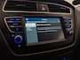 Hyundai i20 1.0 T-GDI Comfort | Automaat | Cruise control | Stoel/stuur verwarming | CarPlay | Camera | Parkeersensoren achter