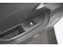 Peugeot 208 1.2 Hybrid 110 e-DCS6 Allure | Climate Control | Apple Carplay | Parkeersensoren