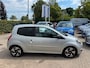 Renault Twingo 1.2 16V Dynamique / NIEUWE APK / FACELIFT MODEL / SPORTIEF / NL-AUTO