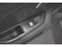 Peugeot e-208 EV Allure 50 kWh | 98,9% SOH | Camera | Navigatie | Parkeersensoren | Stoelverwarming