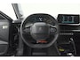 Peugeot e-208 EV Allure 50 kWh | 98,9% SOH | Camera | Navigatie | Parkeersensoren | Stoelverwarming