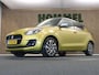 Suzuki Swift 1.2 Style Smart Hybrid - ORIGINEEL NEDERLANDSE AUTO - AFNEEMBARE TREKHAAK 1.000KG GEREMD TREKGEWICHT - PARKEERSENSOREN ACHTER - DODEHOEK DETECTIE - KEYLESS ENRTY & START - STOELVERWARMING