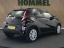 Toyota Aygo X 1.0 VVT-i MT Play - ORIGINEEL NEDERLANDSE AUTO - AIRCO - ADAPTIEVE CRUISE CONTROL - ACHTERUITRIJCAMERA - BLUETOOTH - LICHTSENSOR - DAB RADIO