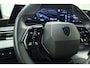 Peugeot 3008 1.2 Hybrid 136 Allure 145pk | Automaat | Navigatie | Rondomzicht Camera | Climate Control | Cruise Control Adaptief | 19" Lichtmetalen Velgen | Keyless Entry - Start