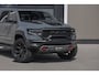 Dodge Ram TRX 6.2 V8 HELLCAT | ANVIL SPECIAL ORIGINAL COLOR | CARBON | RODE STIKSELS | BOM VOL | CREW CAB DUBBELE CABINE | 5 PERSOONS |