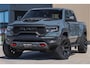 Dodge Ram TRX 6.2 V8 HELLCAT | ANVIL SPECIAL ORIGINAL COLOR | CARBON | RODE STIKSELS | BOM VOL | CREW CAB DUBBELE CABINE | 5 PERSOONS |