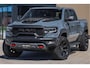 Dodge Ram TRX 6.2 V8 HELLCAT | ANVIL SPECIAL ORIGINAL COLOR | CARBON | RODE STIKSELS | BOM VOL | CREW CAB DUBBELE CABINE | 5 PERSOONS |