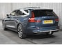 Volvo V60 B4 197PK Plus Bright | Schuifdak | Adaptieve Cruise Control | BLIS |