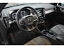 Volvo XC40 T2 129PK Aut. Momentum | Trekhaak | Navigatie | Parkeerhulp | Achteruitrijcamera |