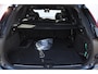 Volvo XC90 T8 406PK Automaat AWD Ultra Black Edition / Stoelmassage - en ventilatie Luchtvering / Trekhaak / Panoramadak / Google services / Elektrisch bedienbare voorstoelen met geheugen / Stoelverwarming voor en achter