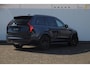 Volvo XC90 T8 406PK Automaat AWD Ultra Black Edition / Stoelmassage - en ventilatie Luchtvering / Trekhaak / Panoramadak / Google services / Elektrisch bedienbare voorstoelen met geheugen / Stoelverwarming voor en achter