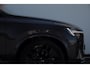 Volvo XC90 T8 406PK Automaat AWD Ultra Black Edition / Stoelmassage - en ventilatie Luchtvering / Trekhaak / Panoramadak / Google services / Elektrisch bedienbare voorstoelen met geheugen / Stoelverwarming voor en achter