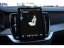 Volvo XC90 T8 406PK Automaat AWD Ultra Black Edition / Stoelmassage - en ventilatie Luchtvering / Trekhaak / Panoramadak / Google services / Elektrisch bedienbare voorstoelen met geheugen / Stoelverwarming voor en achter
